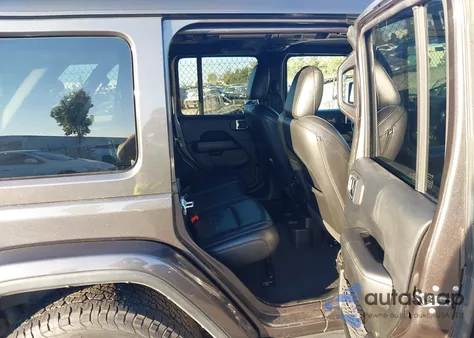 2018 Jeep Wrangler Unlimited Moab 4X4 z USA, uszkodzony, nr VIN 1C4HJXEG3JW294555